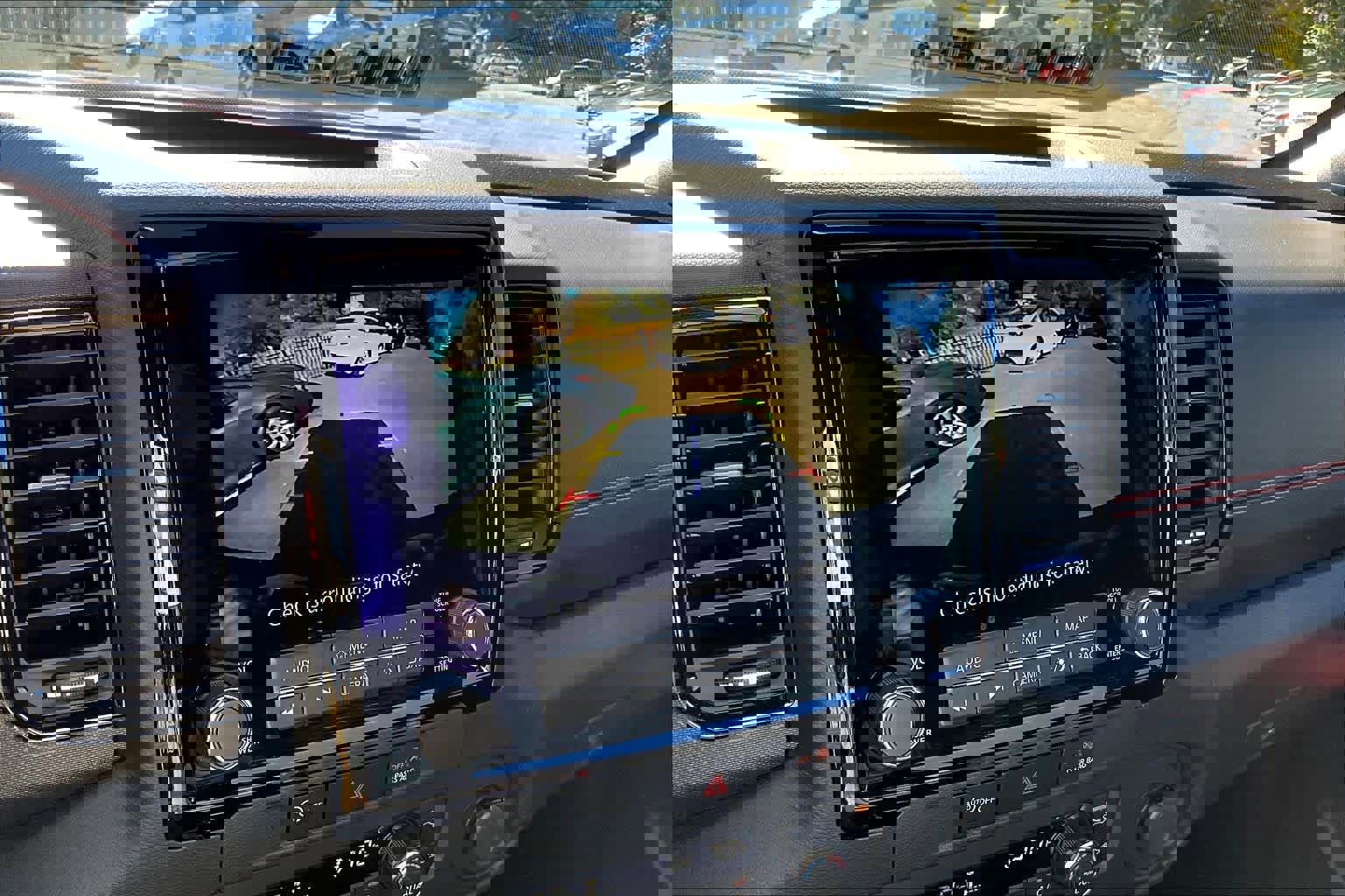 Used 2023 Nissan Frontier PRO-4X w/ Technology Package image 25