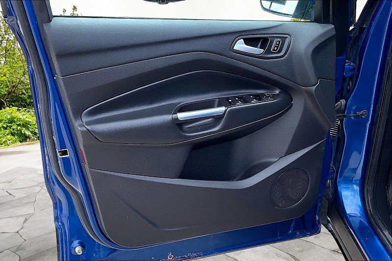 Used 2017 Ford Escape SE AWD/4WD image 19