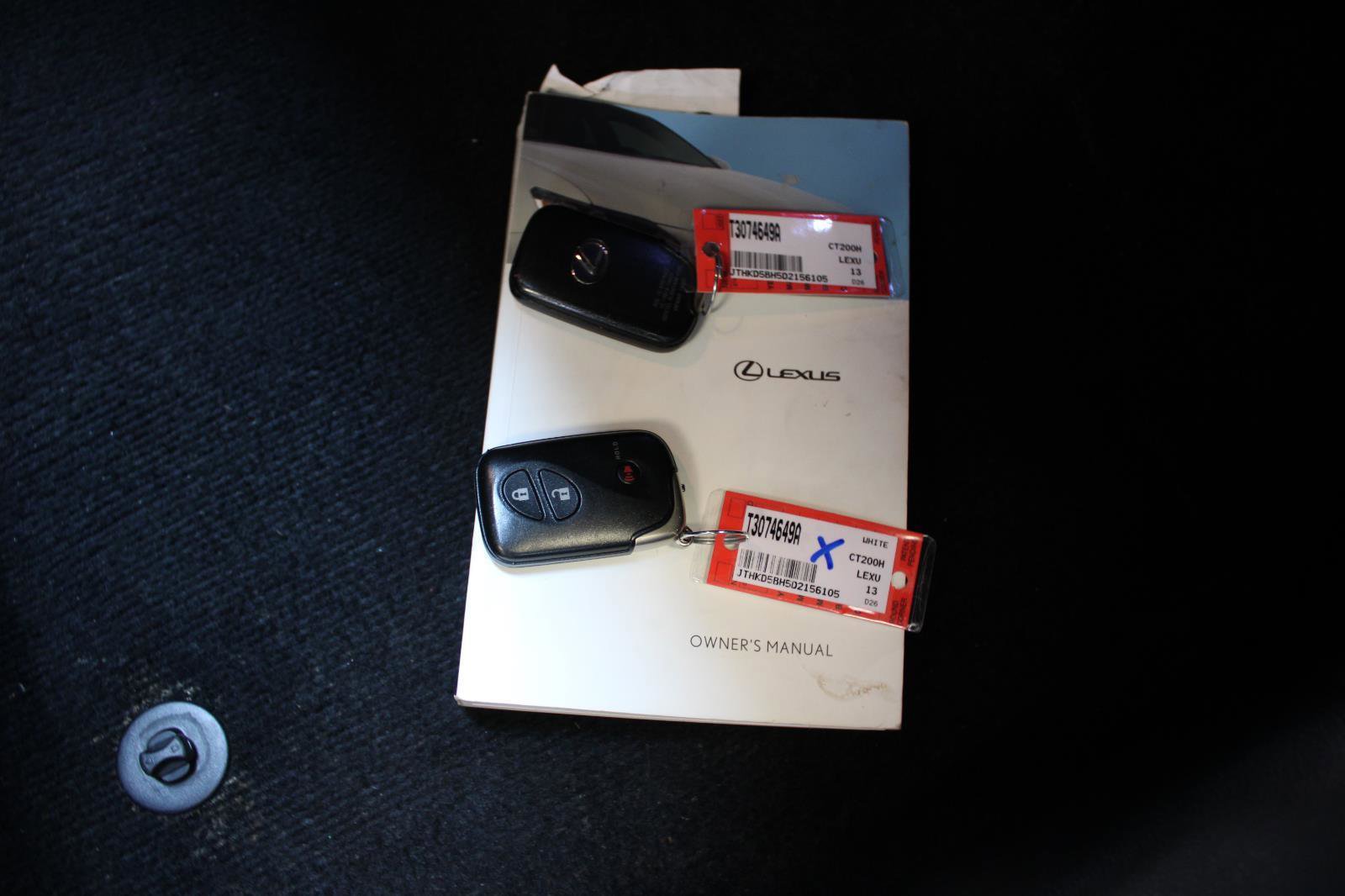 Used 2013 Lexus CT 200h w/ Premium Pkg w/Backup Camera image 25