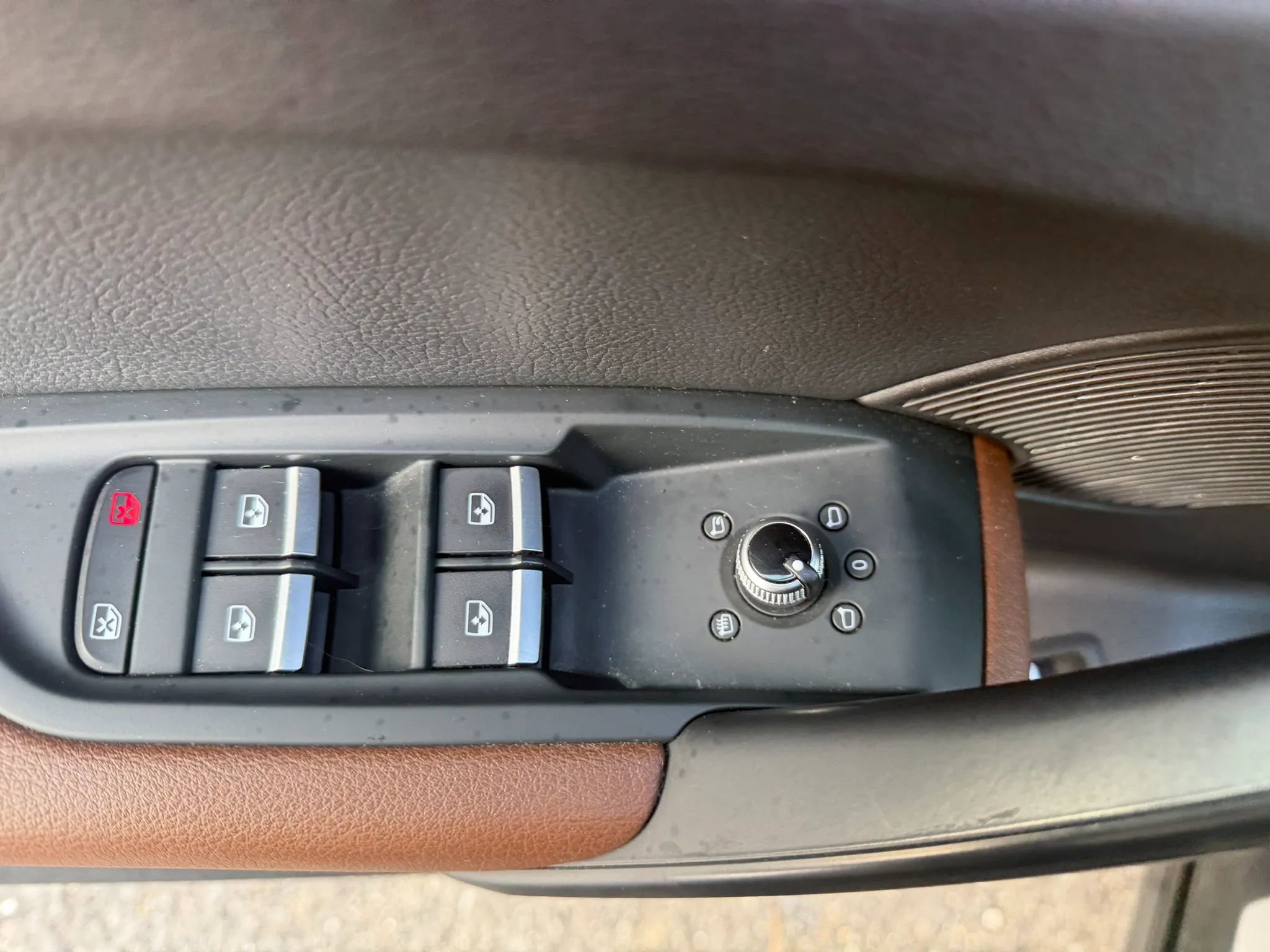 Used 2018 Audi Q5 2.0T Premium Plus w/ Premium Plus Package image 23