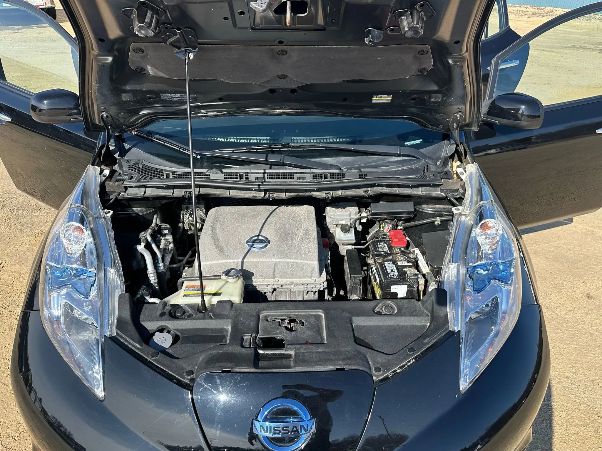 Used 2013 Nissan Leaf SV w/ LED & Quick Charge Pkg image 9