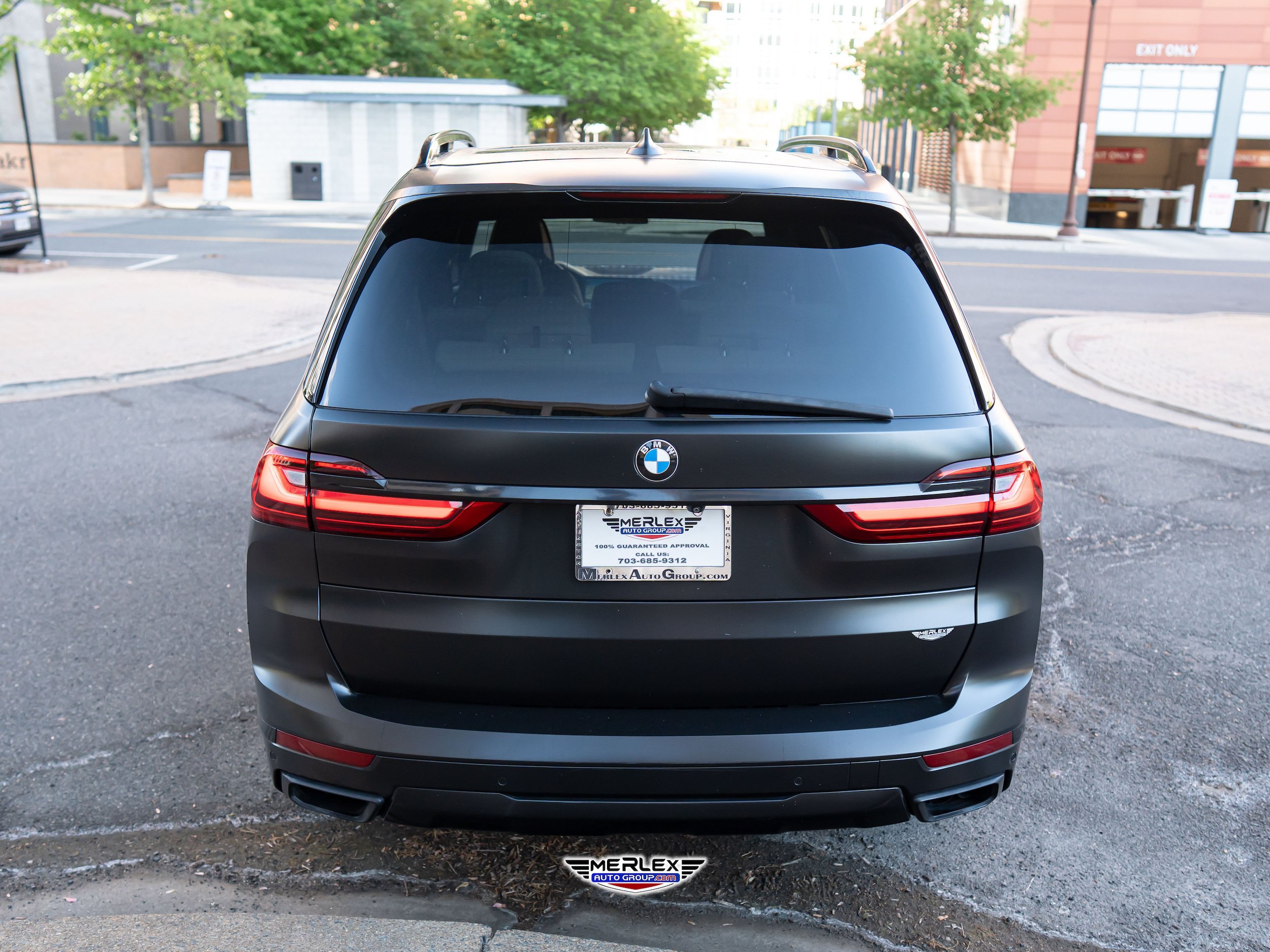 Used 2019 BMW X7 xDrive50i w/ Executive Package AWD/4WD image 6