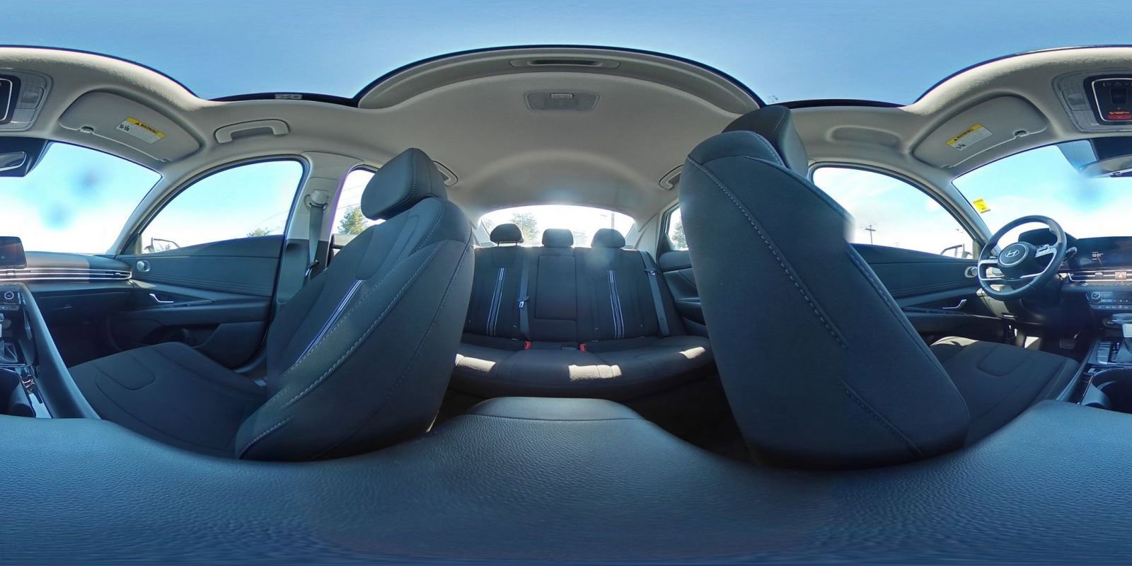 Used 2025 Hyundai Elantra SEL FWD image 43