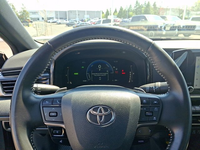Certified 2025 Toyota Camry SE FWD image 18