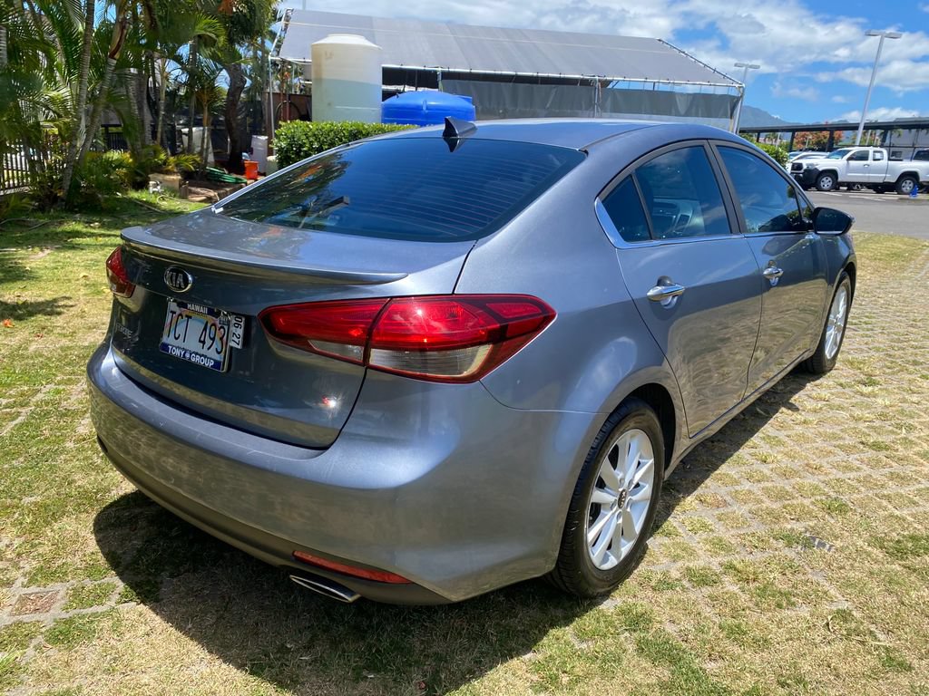 Used 2017 Kia Forte S w/ S Premium Package FWD image 7