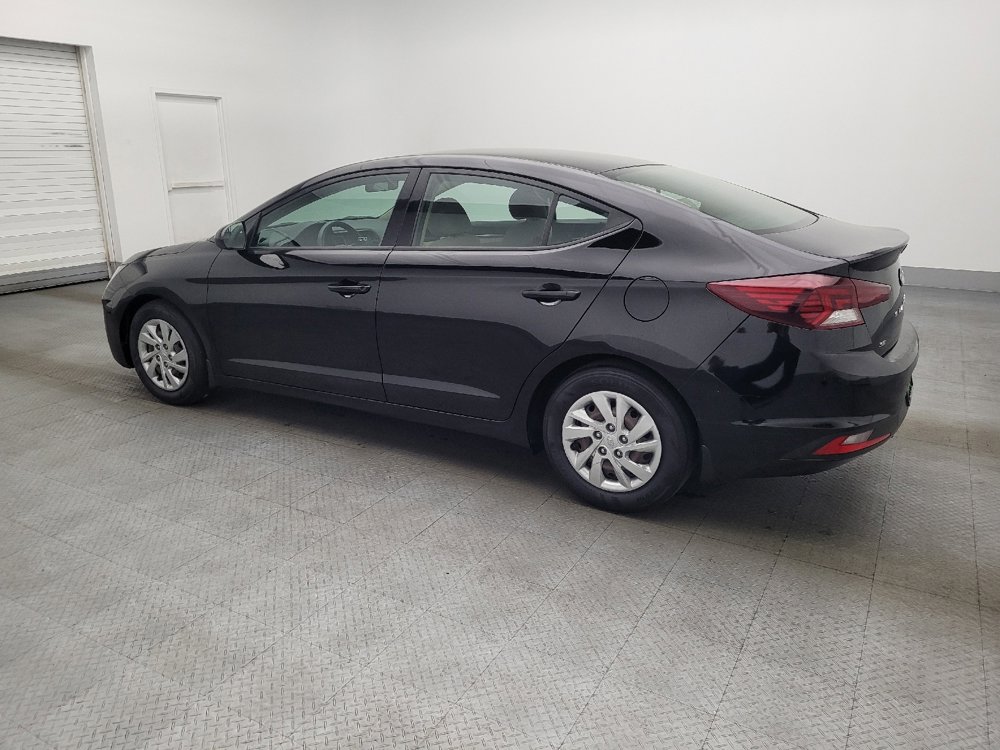 Used 2020 Hyundai Elantra SE image 3