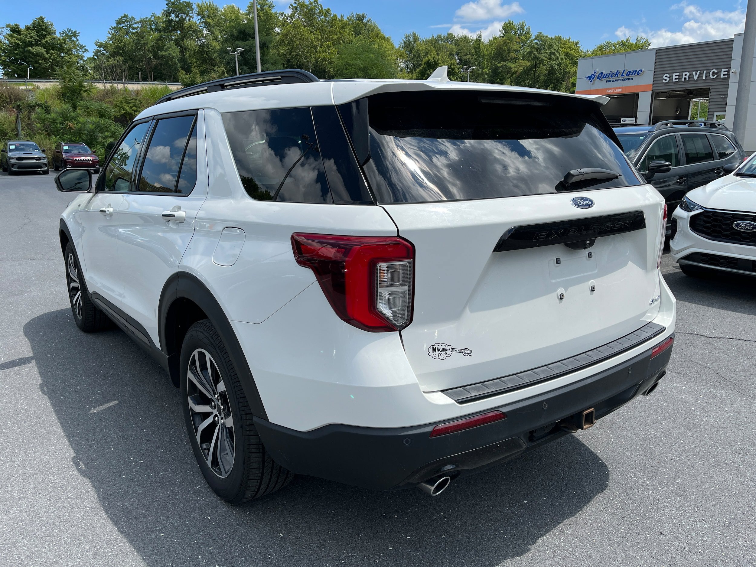 Certified 2022 Ford Explorer ST-Line w/ Class IV Trailer Tow Package AWD/4WD image 13