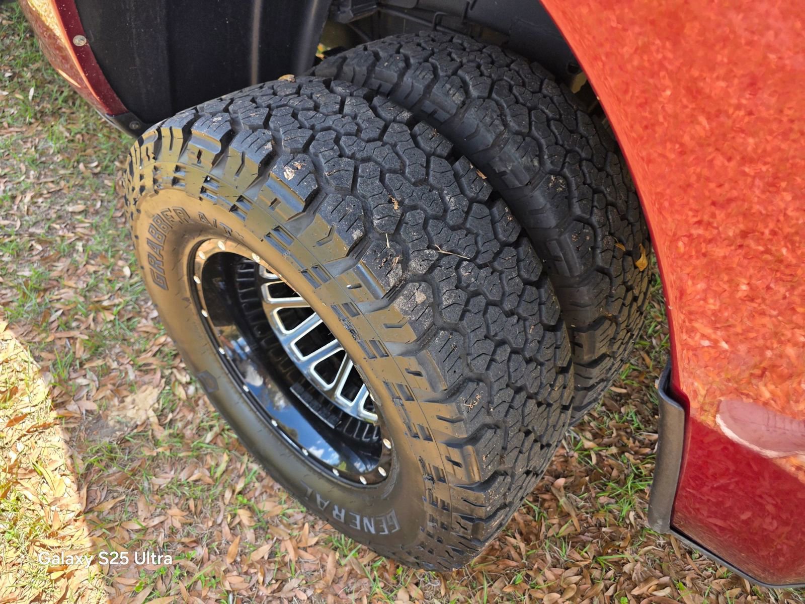 Used 2017 RAM 3500 Tradesman w/ Chrome Appearance Group image 13