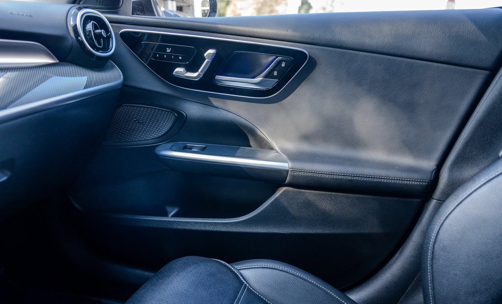 Used 2022 Mercedes-Benz C 300 Sedan image 13