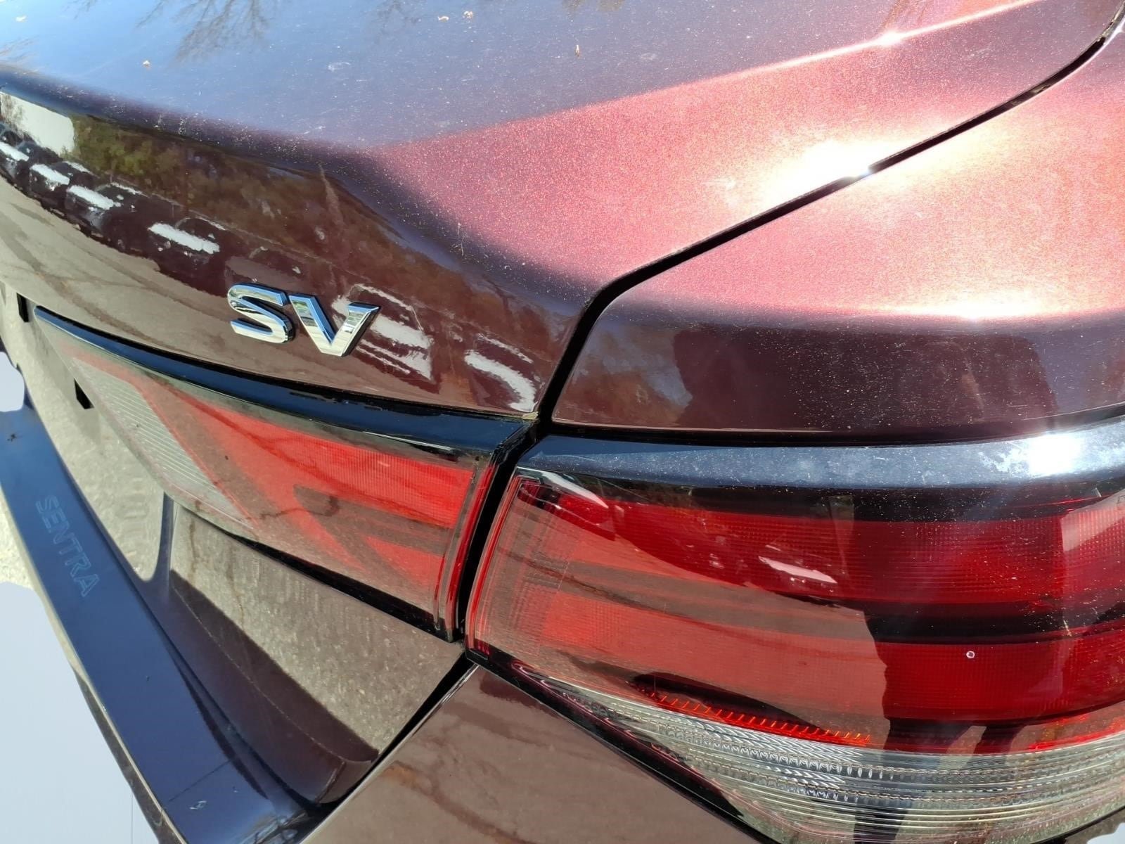 Used 2023 Nissan Sentra SV w/ SV Premium Package FWD image 5
