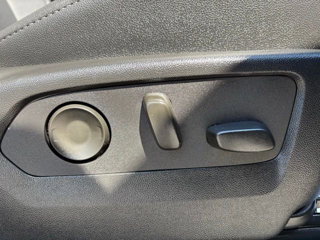 Used 2024 Chevrolet Tahoe Z71 image 39