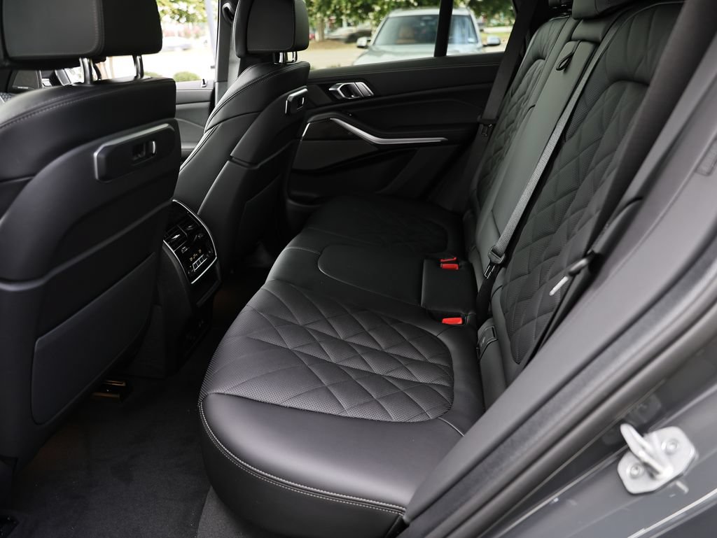 New 2026 BMW X5 M60i w/ Climate Comfort Package AWD/4WD image 28