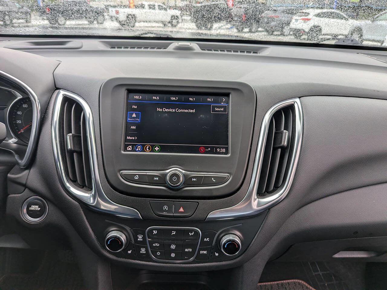 Used 2024 Chevrolet Equinox LT AWD/4WD image 9
