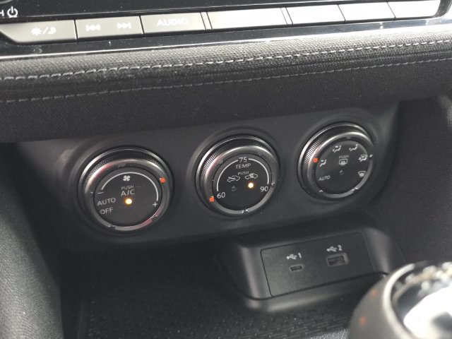 Used 2025 Nissan Z Sport w/ Floor Mat Package RWD image 24