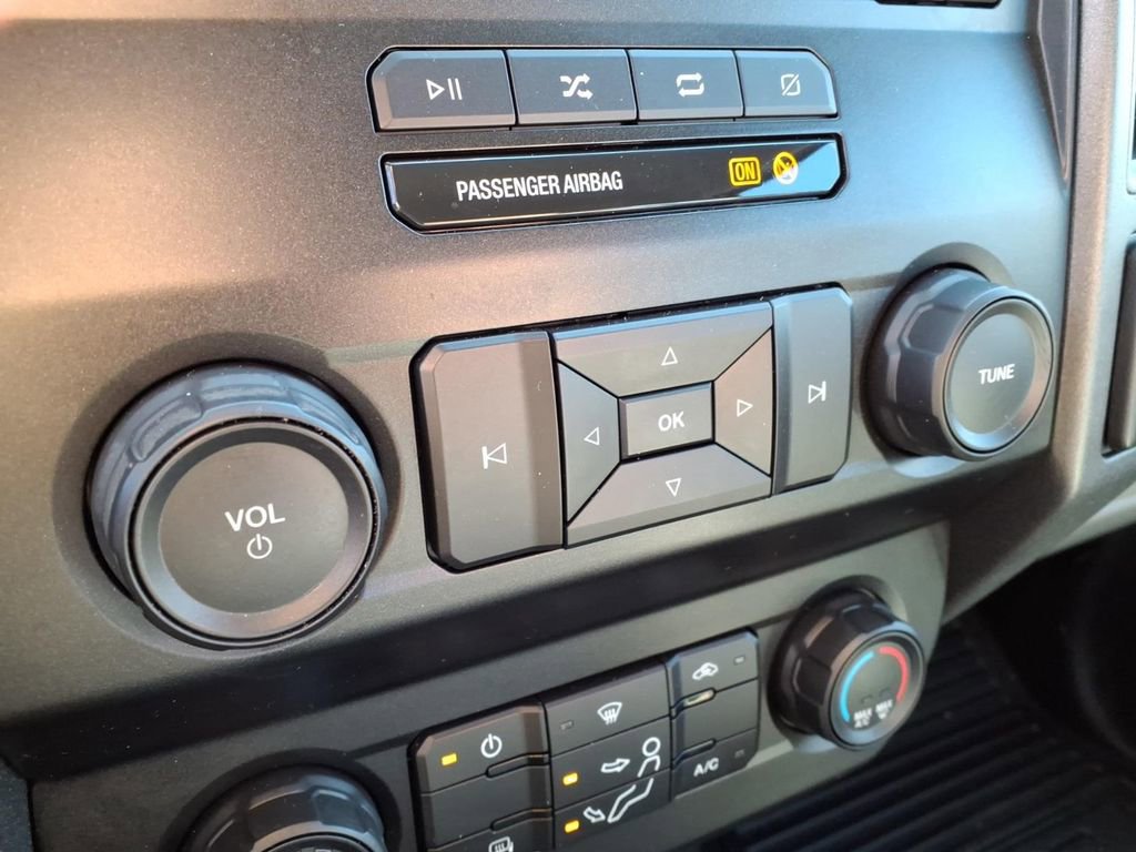 Used 2020 Ford F250 XL w/ Power Equipment Group image 26