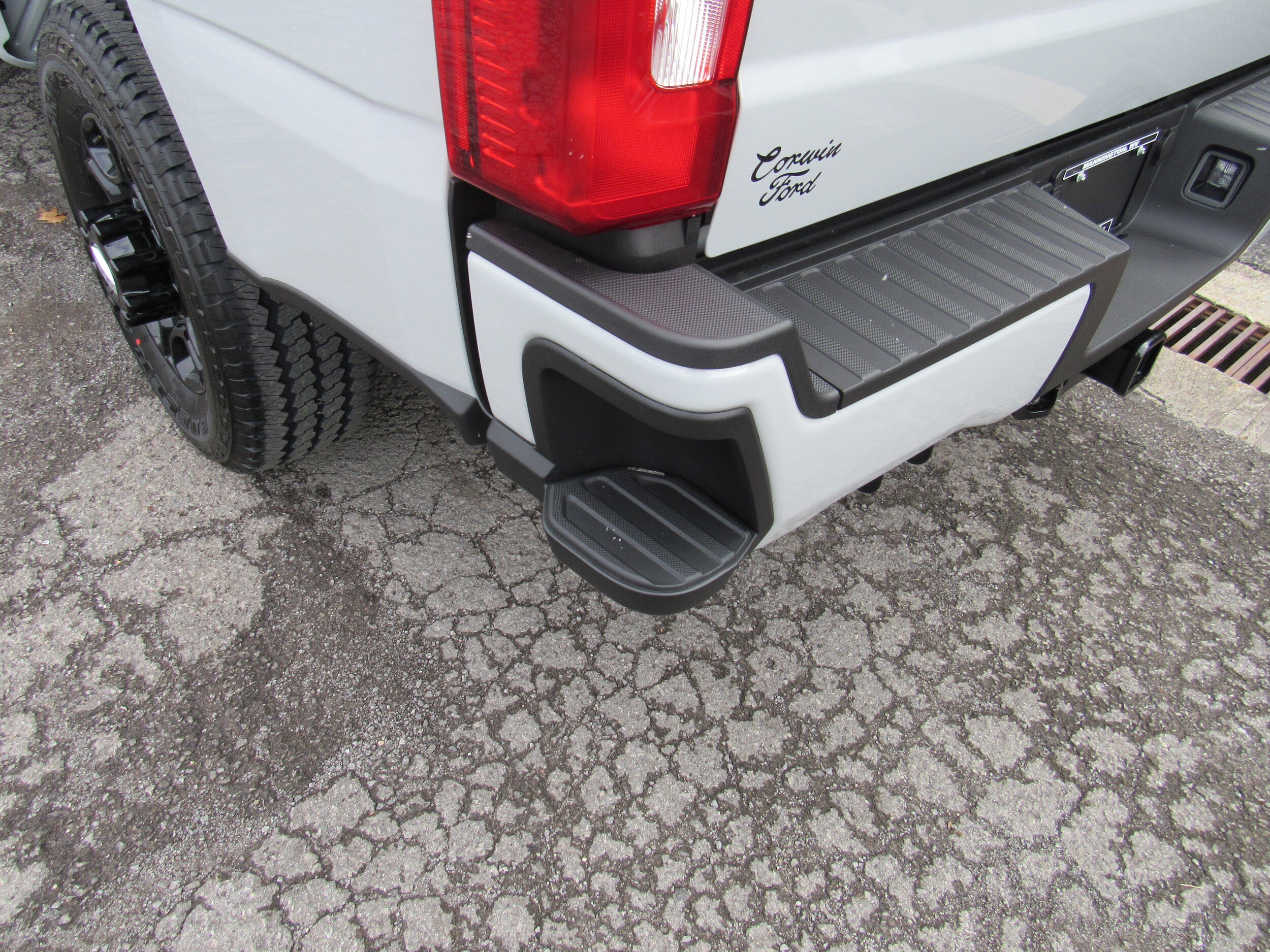 New 2026 Ford F250 XL w/ STX Appearance Package AWD/4WD image 17