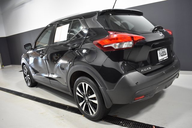 Used 2020 Nissan Kicks SV image 3