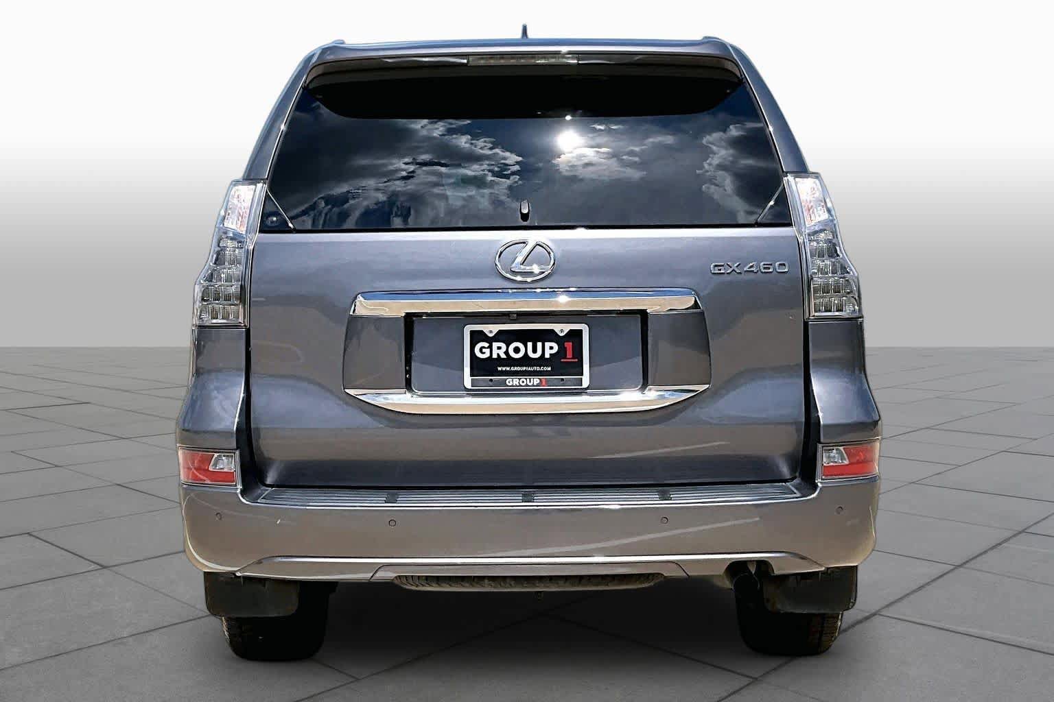 Used 2017 Lexus GX 460 Premium w/ Premium Package AWD/4WD image 5