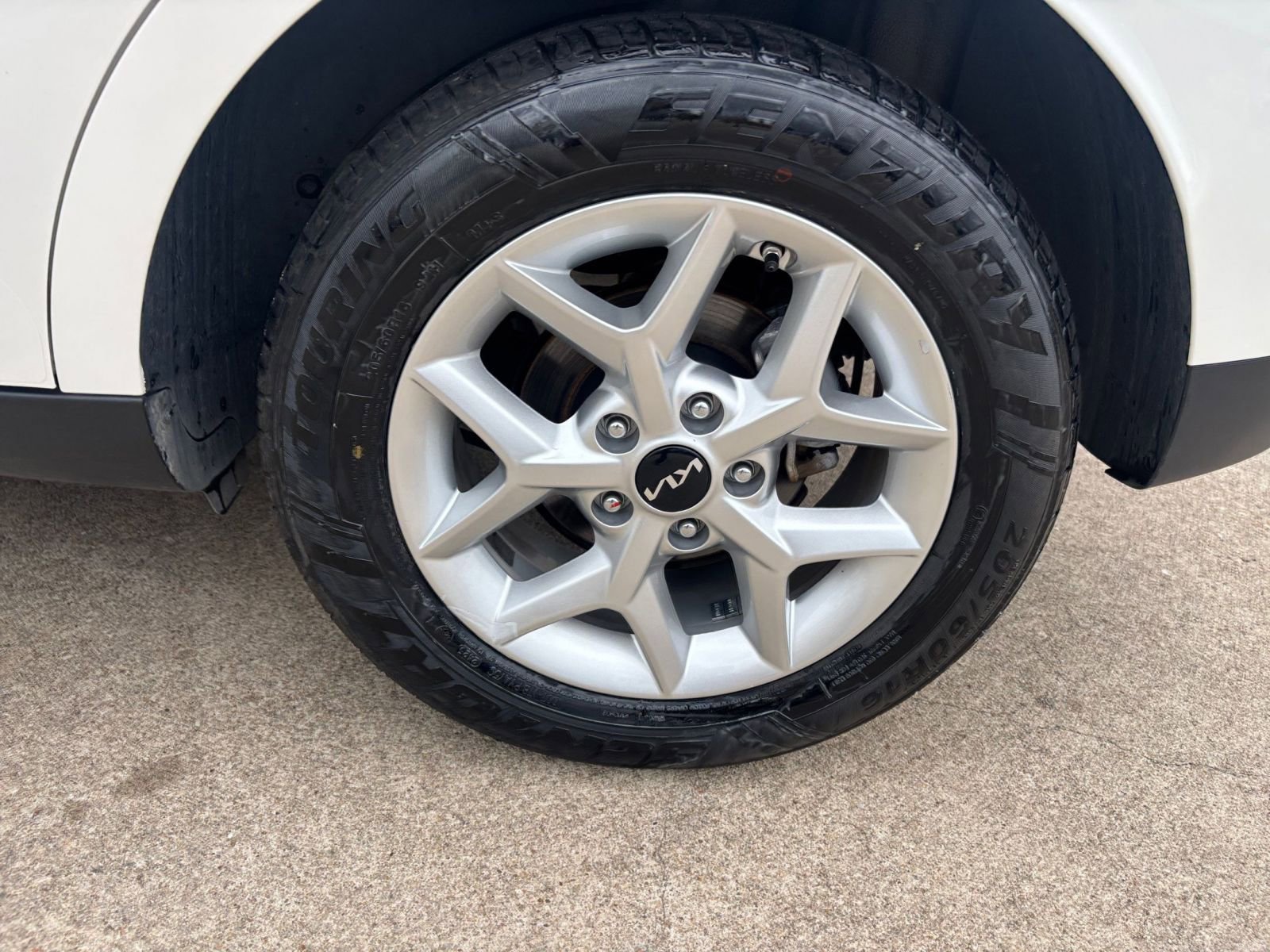 Used 2025 Kia Soul LX w/ LX Technology Package image 28