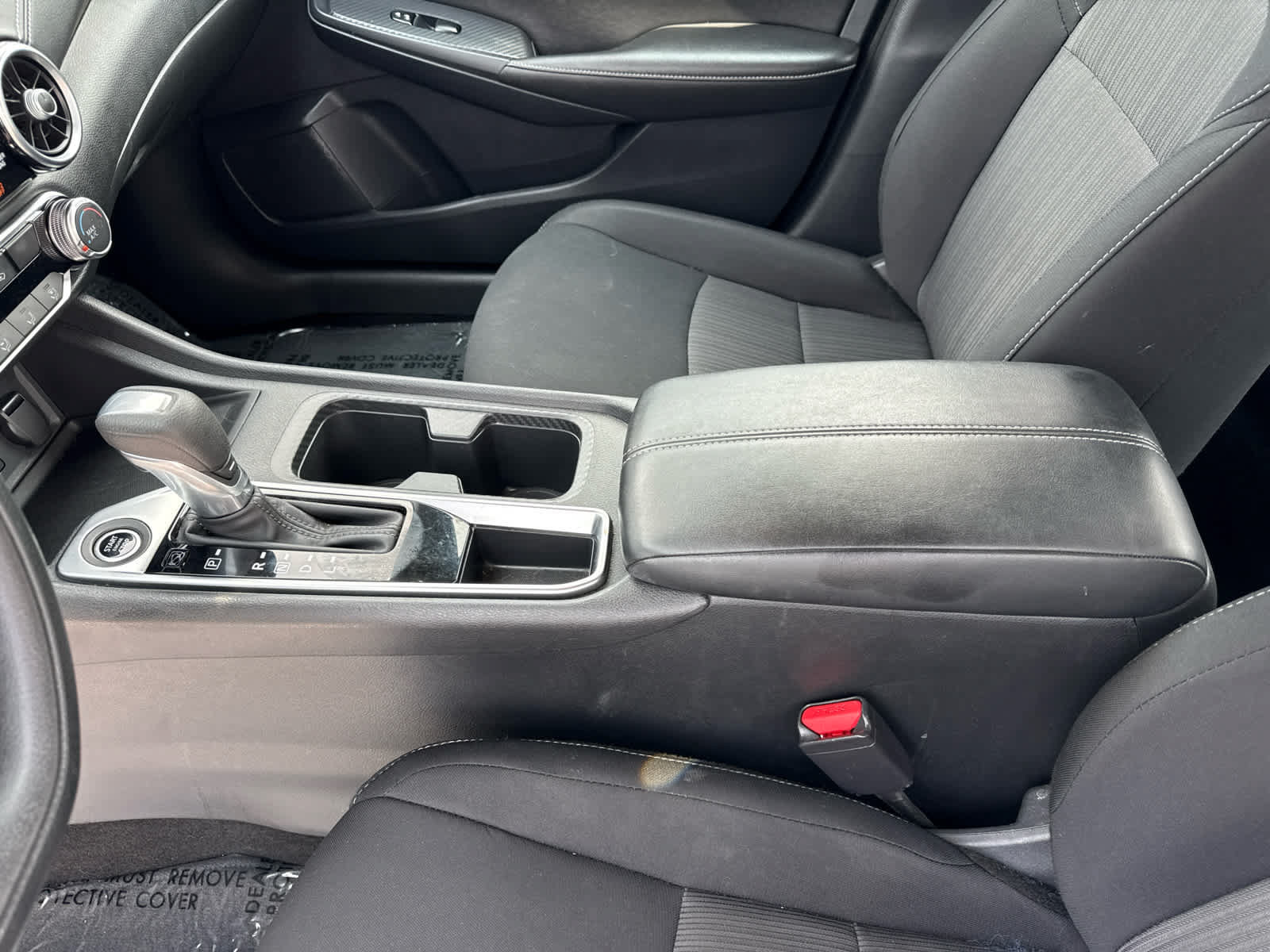 Used 2024 Nissan Sentra SV FWD image 19