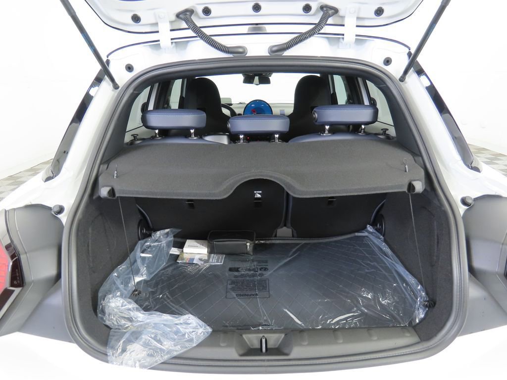 Used 2026 MINI Cooper 4-Door Hardtop image 30