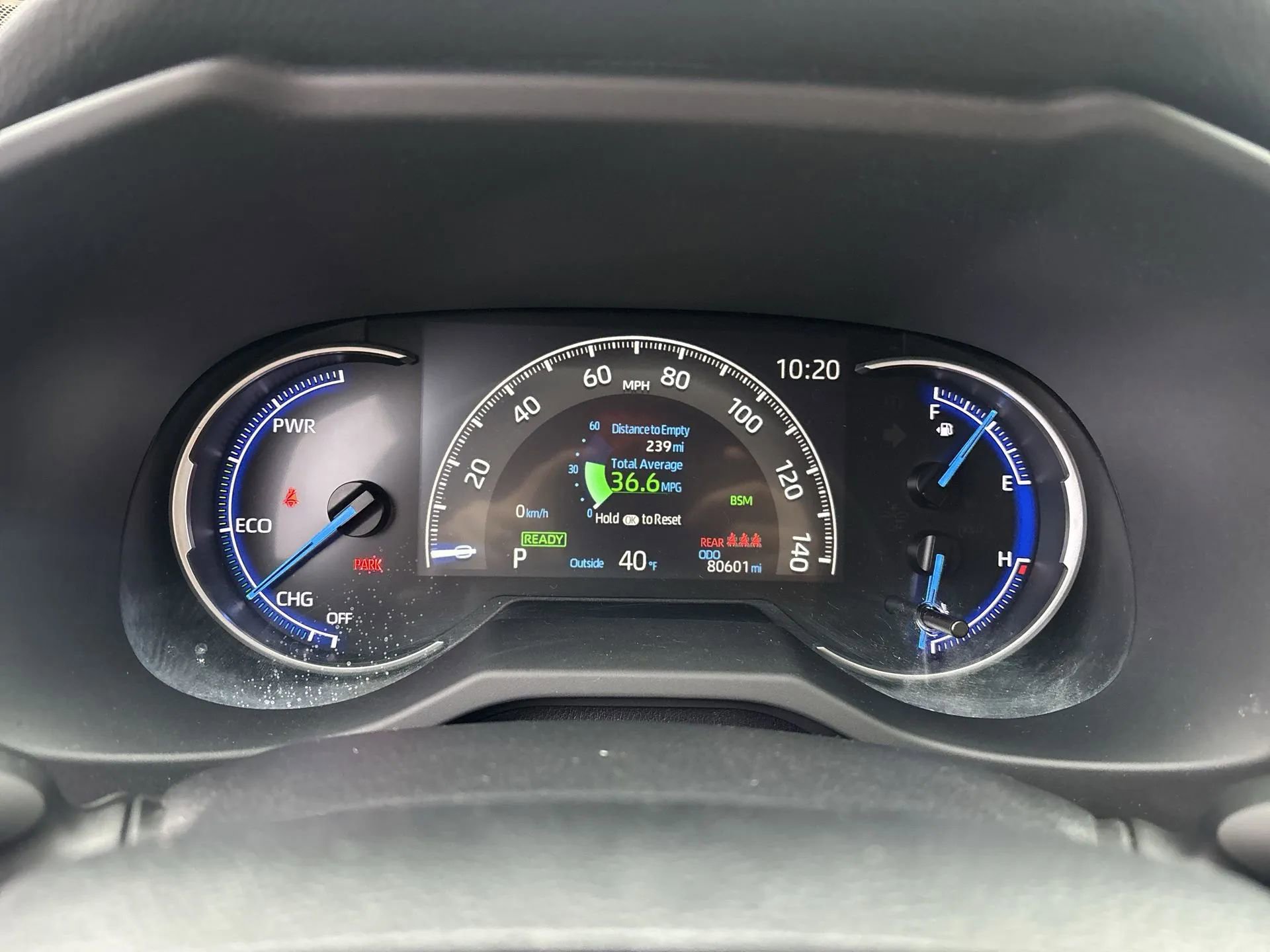 Used 2019 Toyota RAV4 Limited w/ Carpet Mat Package image 10