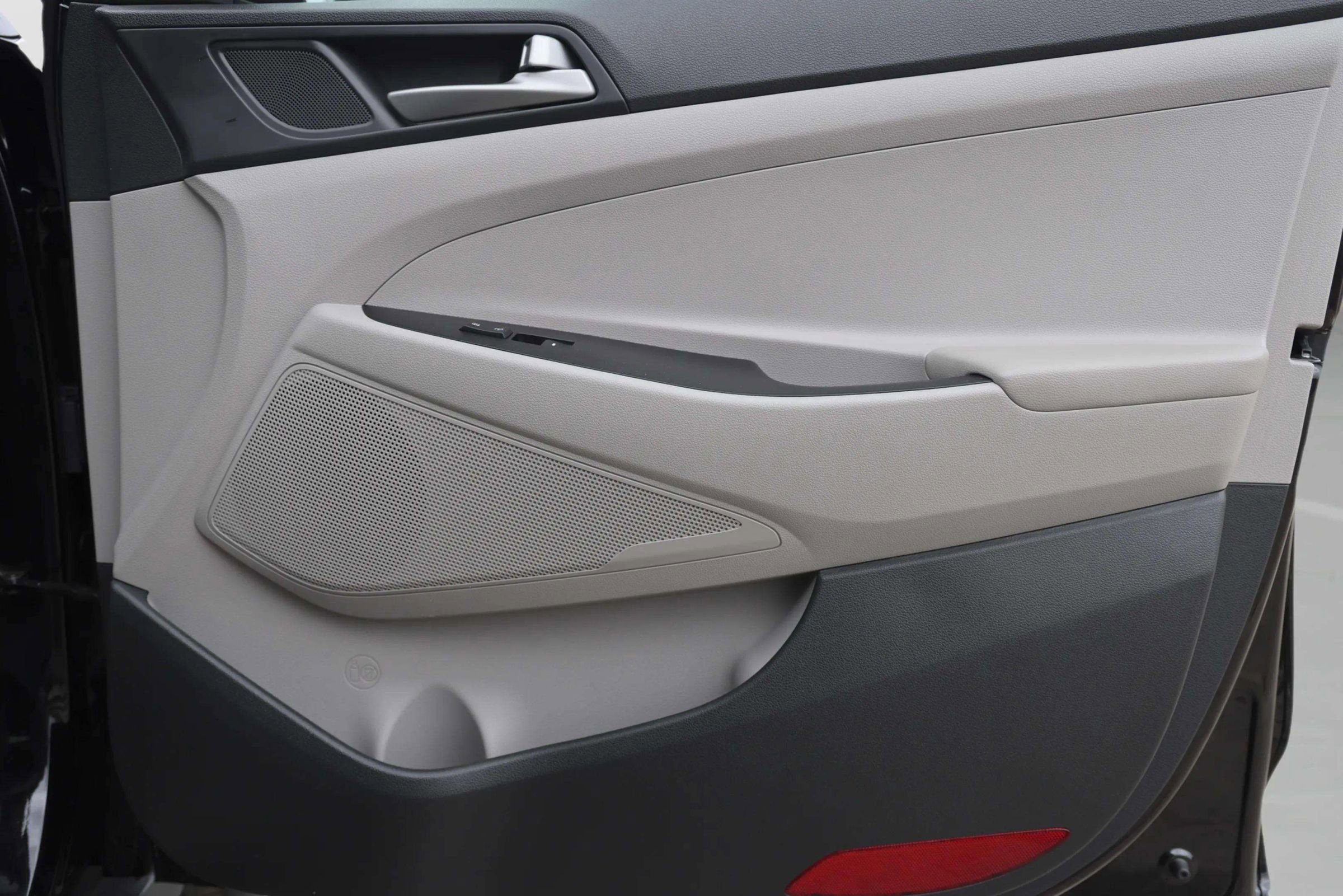 Used 2018 Hyundai Tucson SE image 31