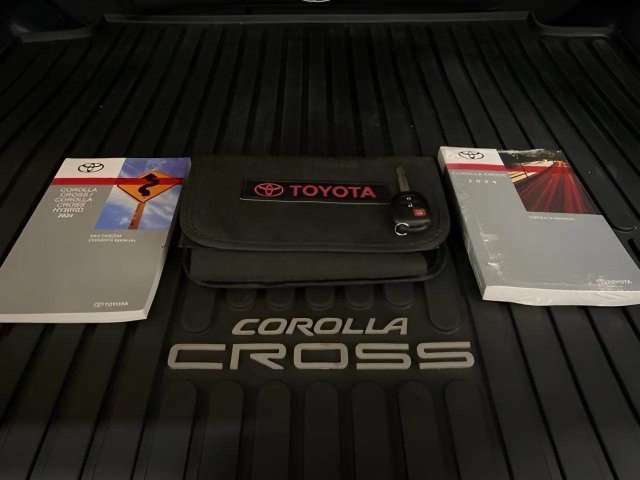 Used 2024 Toyota Corolla Cross L FWD image 79