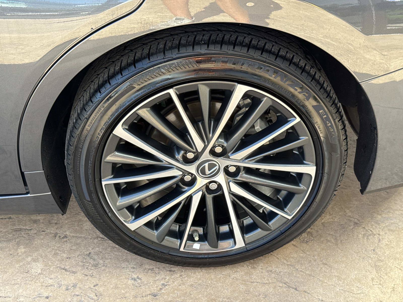 Certified 2025 Lexus ES 350 w/ Premium Package FWD image 22