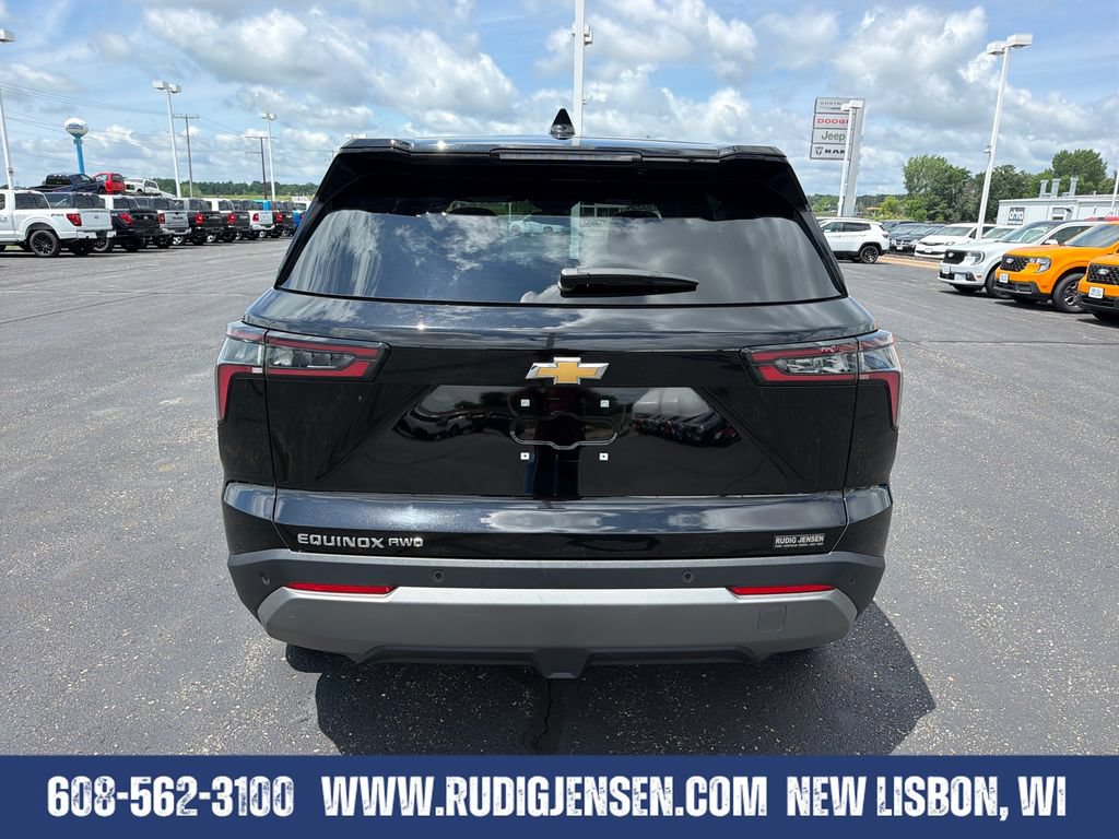 Used 2026 Chevrolet Equinox LT AWD/4WD image 4