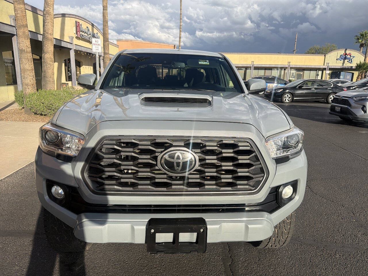 Used 2020 Toyota Tacoma TRD Sport w/ Technology Package RWD image 8