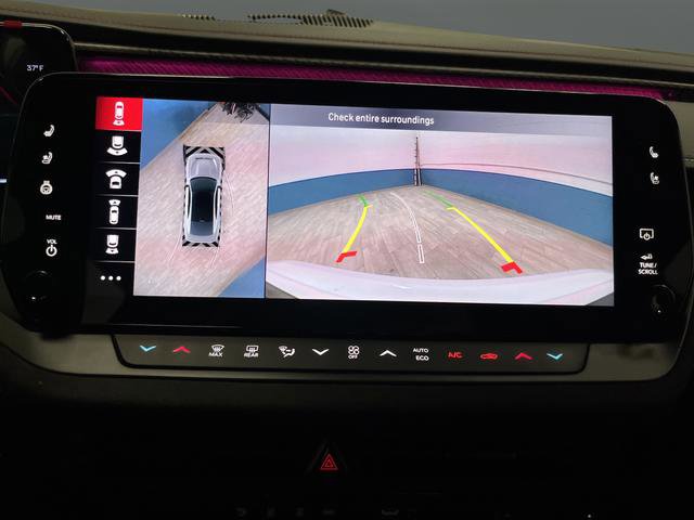 Used 2024 Dodge Charger R/T Scat Pack w/ Plus Group image 10