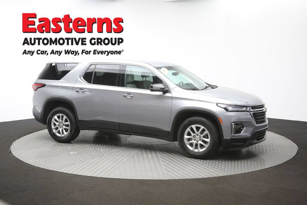 Used 2023 Chevrolet Traverse LS FWD image 46