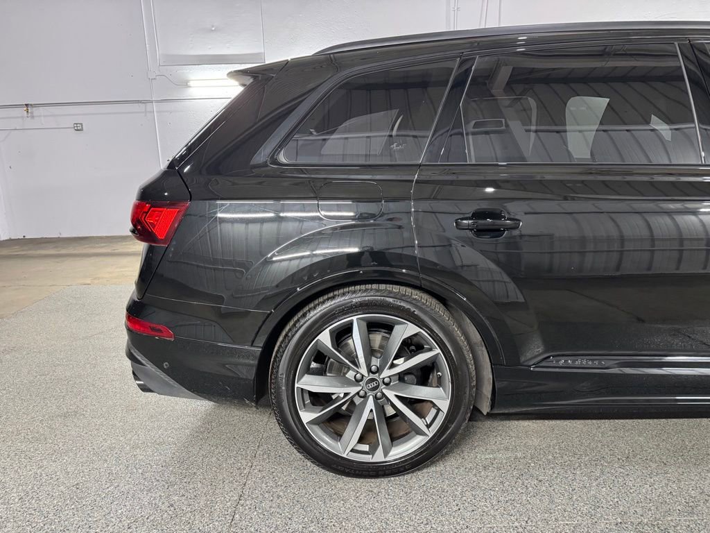 Used 2023 Audi SQ7 Prestige image 8