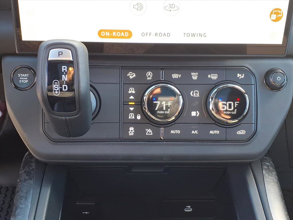 New 2026 Land Rover Defender 110 OCTA image 15