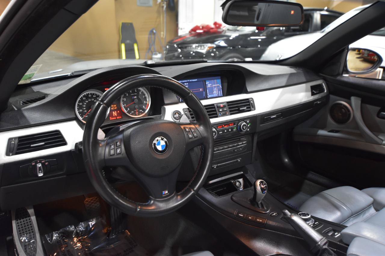 Used 2009 BMW M3 Convertible RWD image 22