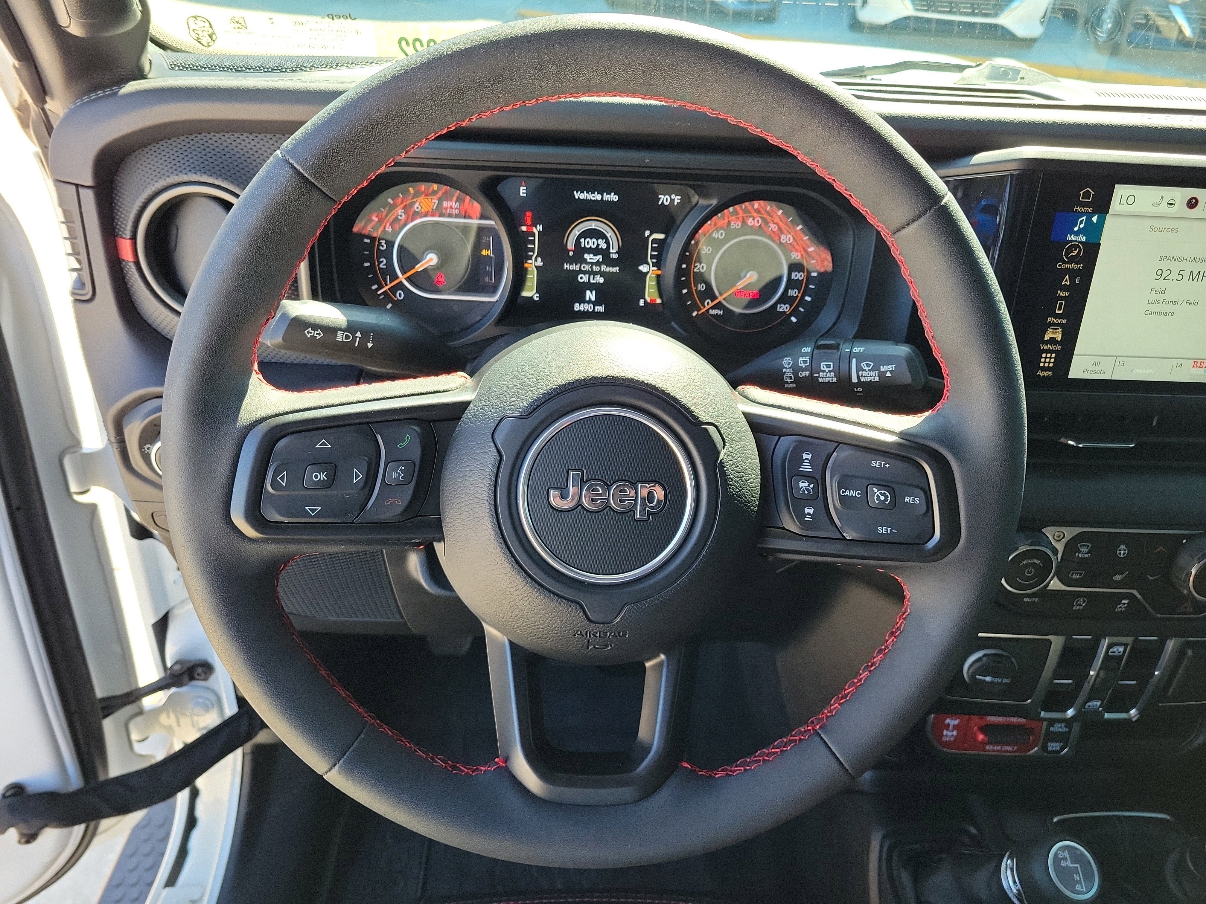 Used 2024 Jeep Wrangler Unlimited Rubicon AWD/4WD image 23