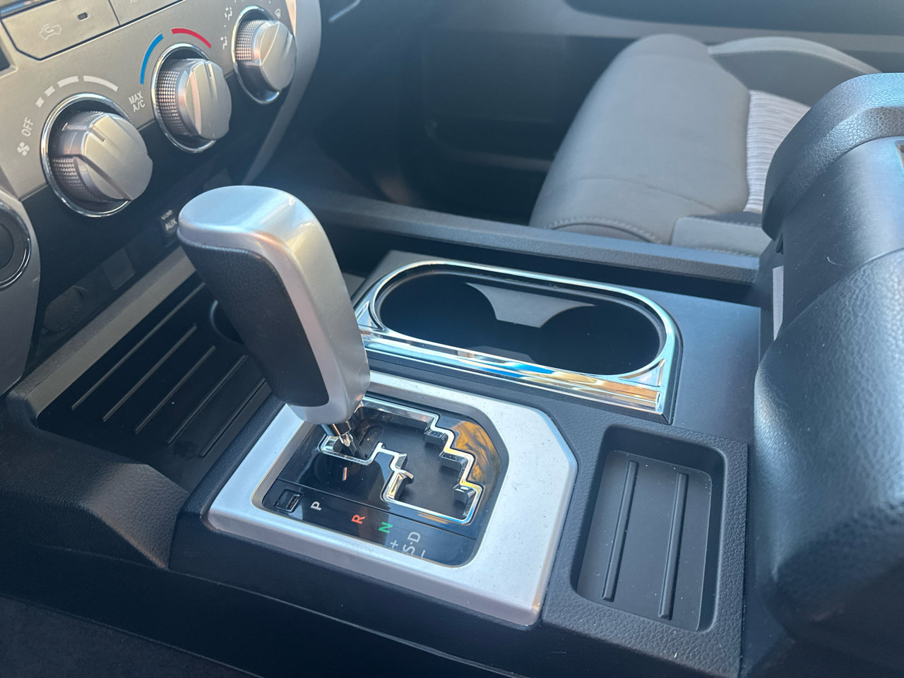 Used 2014 Toyota Tundra SR image 19