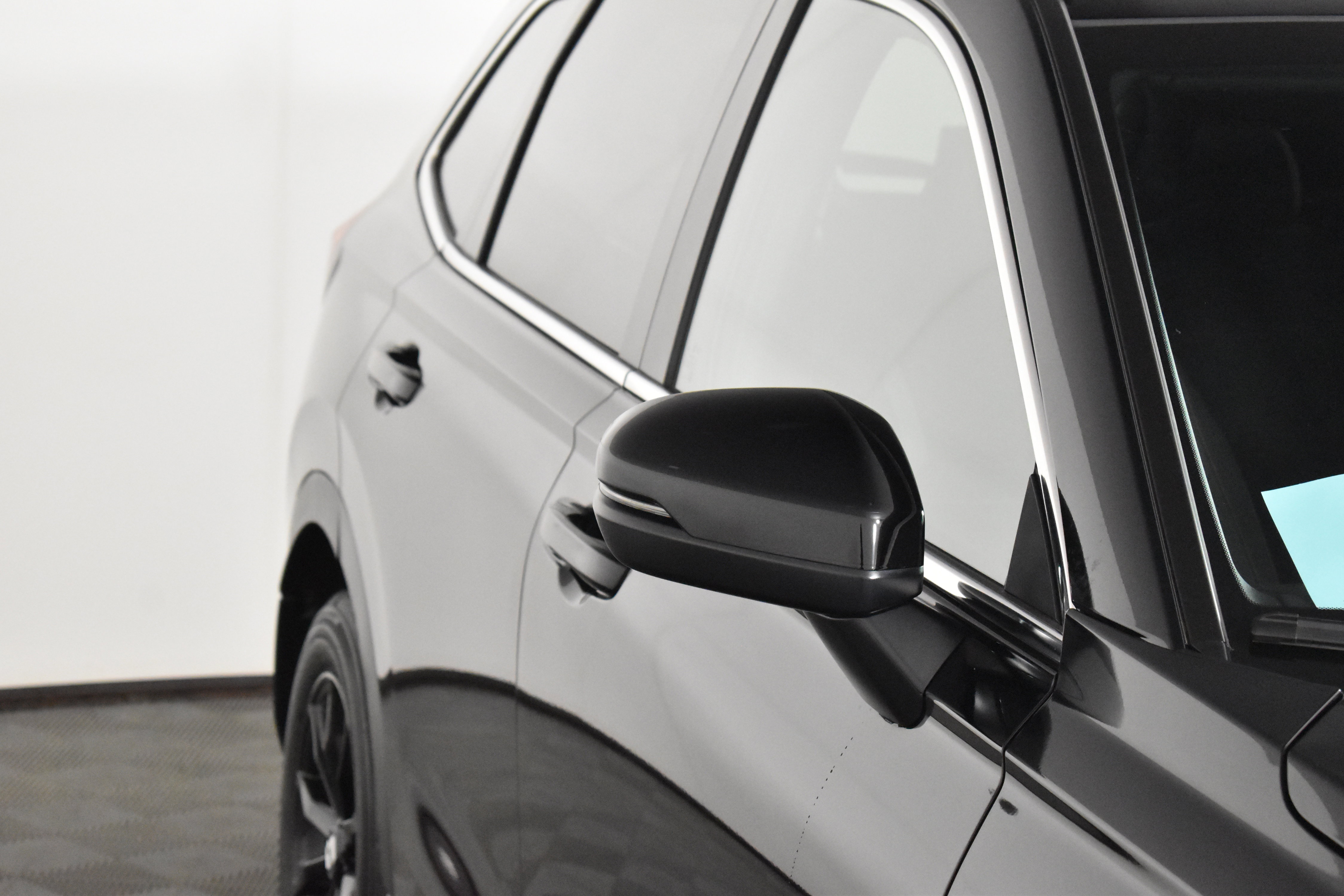 Used 2025 Honda CR-V Sport image 14