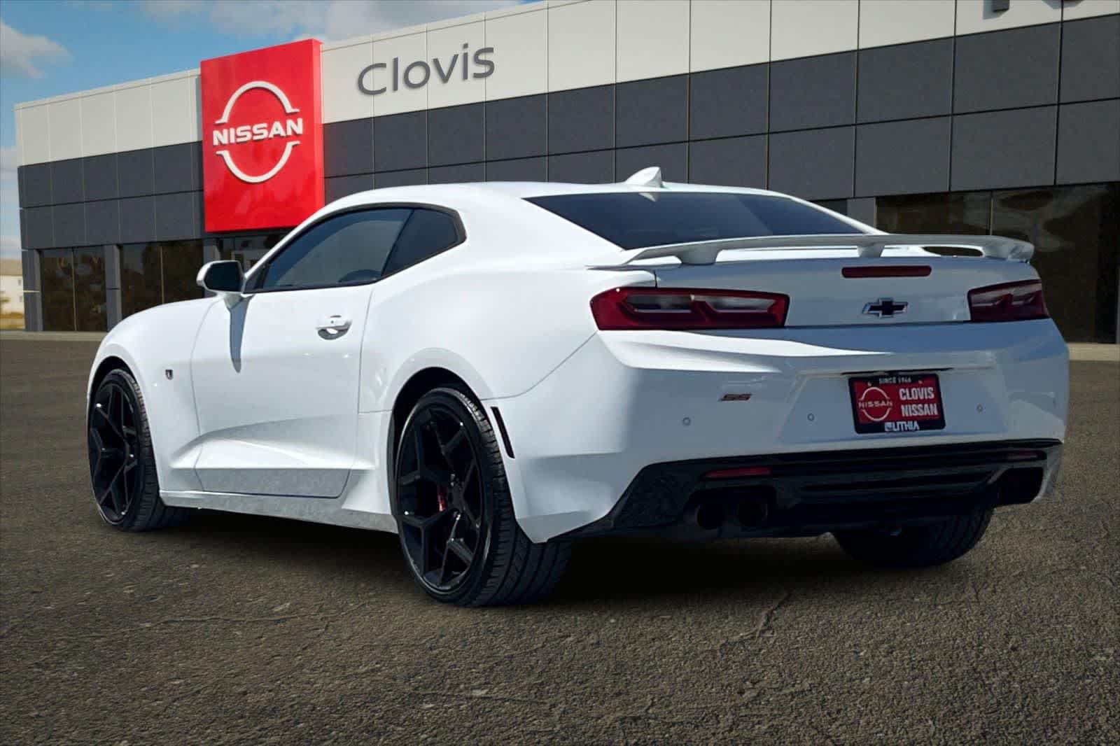 Used 2016 Chevrolet Camaro SS RWD image 7