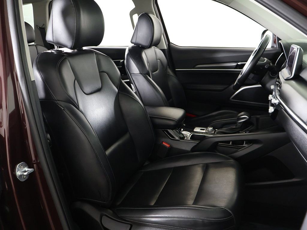 Used 2022 Kia Telluride LX image 30