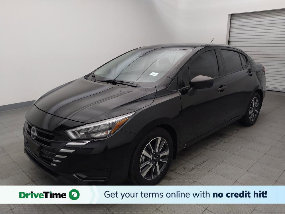 Used 2025 Nissan Versa S w/ S Plus Package image 1