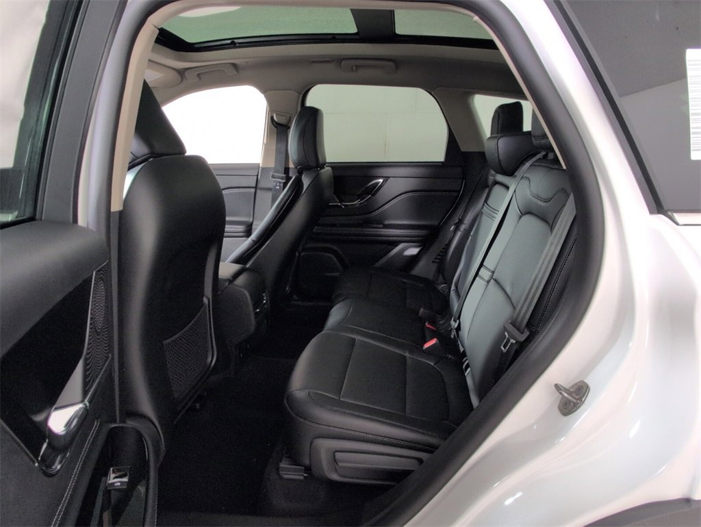 New 2026 Lincoln Corsair Premiere image 7