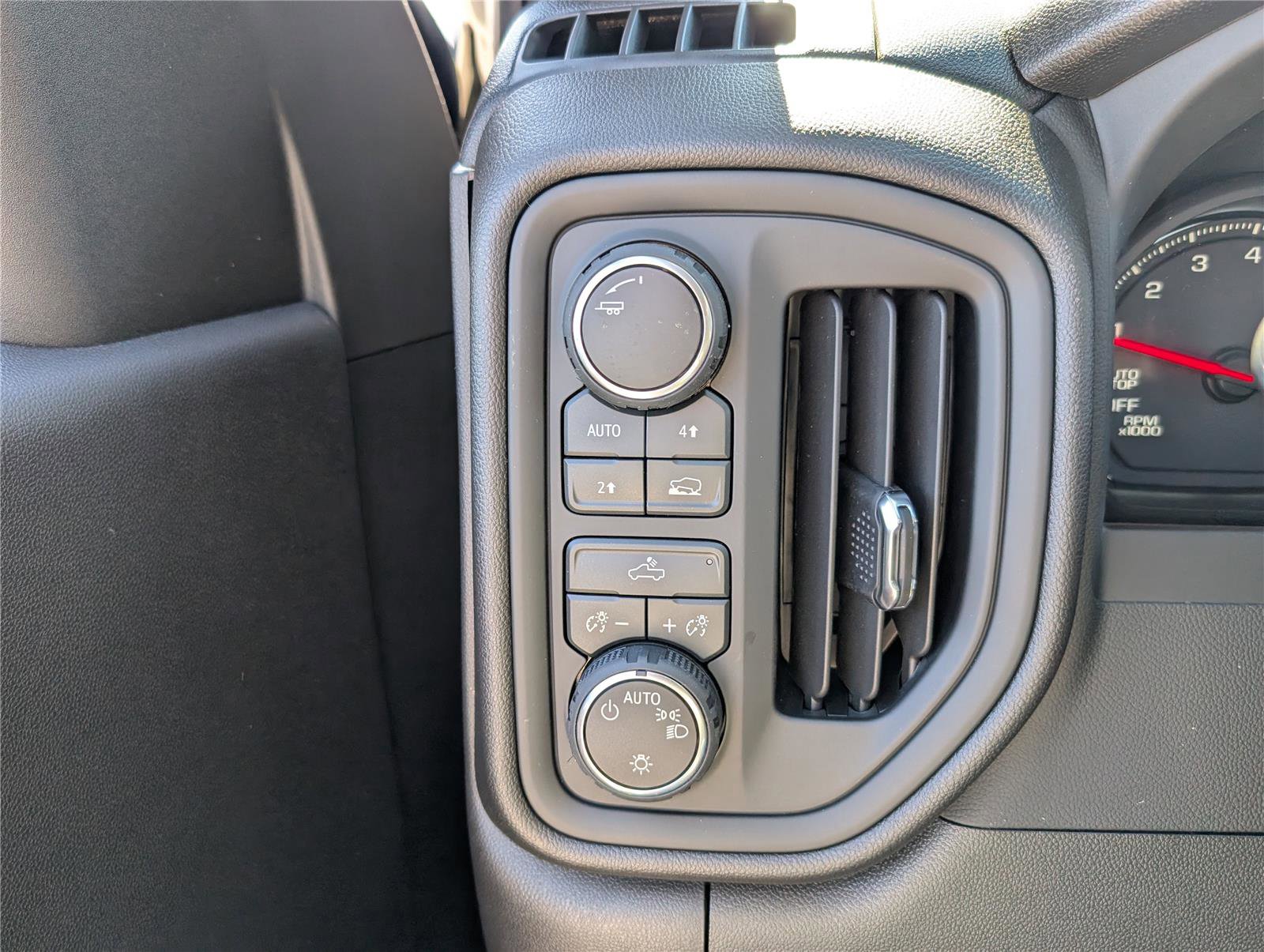 New 2026 Chevrolet Silverado 1500 Custom image 17