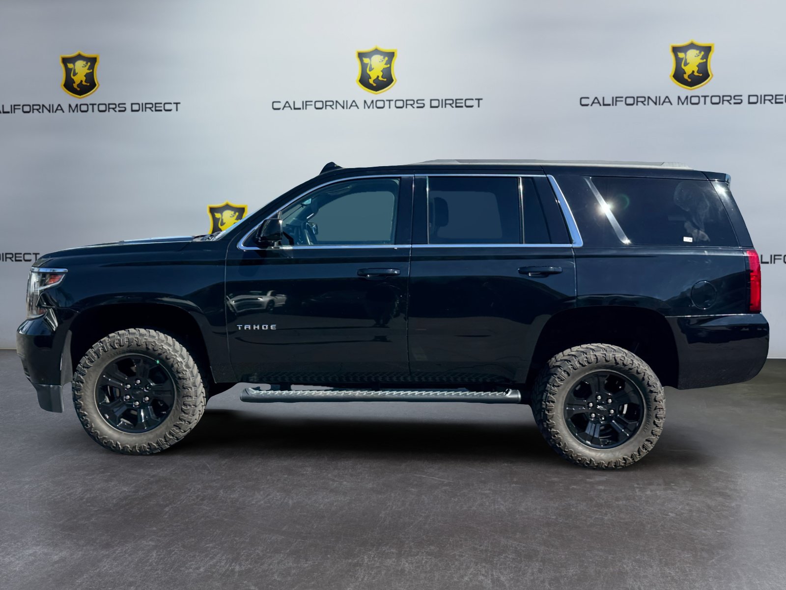 Used 2020 Chevrolet Tahoe LS w/ Enhanced Driver Alert Package RWD image 2