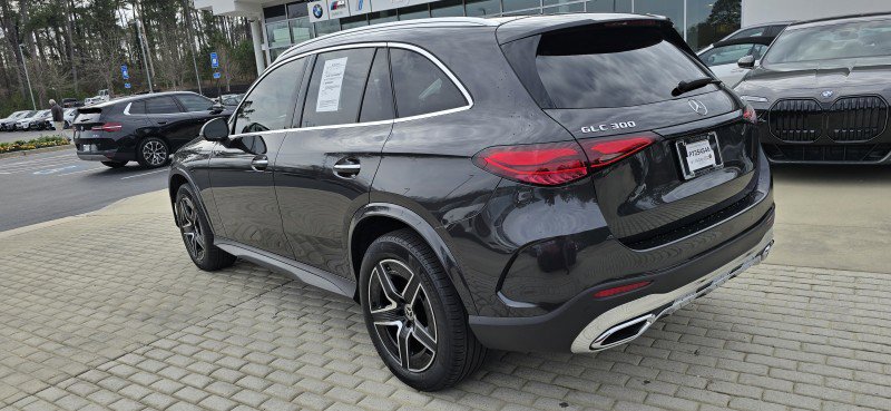Used 2025 Mercedes-Benz GLC 300 4MATIC image 7