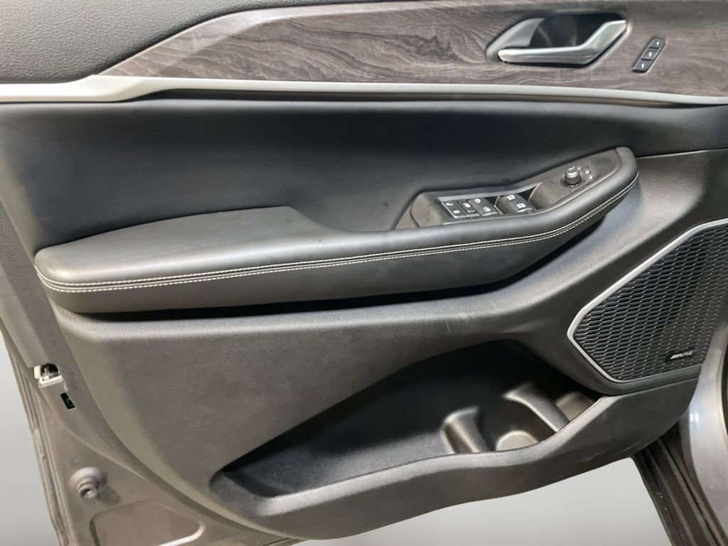 Used 2022 Jeep Grand Cherokee Limited 4xe image 15