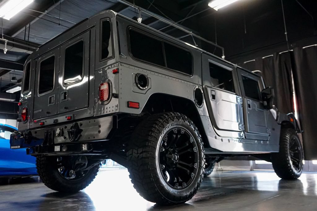 Used 2003 HUMMER H1 4-Door Wagon AWD/4WD image 6