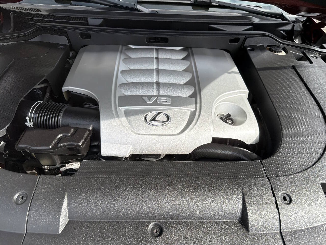 Used 2010 Lexus LX 570 4WD image 11