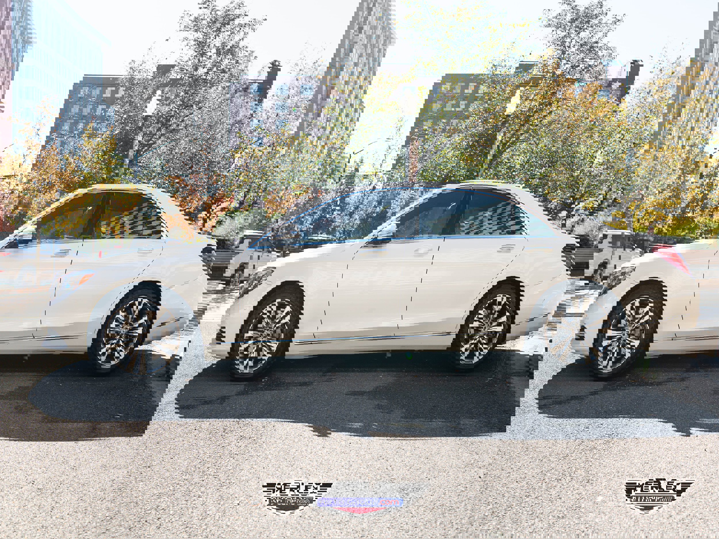 Used 2015 Mercedes-Benz S 550 Sedan image 4